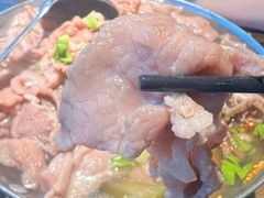 -肖四女乐山跷脚牛肉(南汇大学城生活广场店)