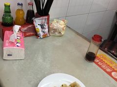 锅贴-胡记锅贴·沪上游子老鸭粉丝汤(太原路店)