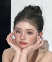 -明天见·化妆造型工作室