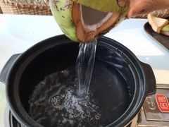 -东椰·海南椰子鸡火锅(朝阳门店)