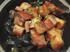 家乡煲仔肉-頂好酒家·经典粤菜(海信广场店)