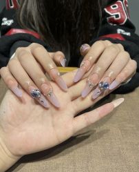 -自在·款式美甲美睫