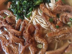 -佬钱湾仔(衣裳街店)