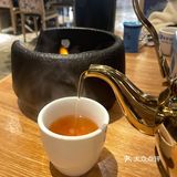 两个女生要了四份素菜一份 一份土豆粉 一份葱油饼