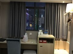 -创兴达酒店(深圳兴东地铁站店)