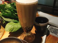 大红袍珍珠奶茶-湊湊火锅·茶憩(杭州湖滨银泰in77店)