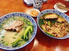 -伟记奥面馆(养育巷店)