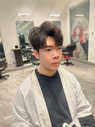 -BULB STUDIO 巴柏明星发型工作室