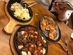 -老东镇啤酒屋海鲜加工·蒸汽海鲜·海鲜烧烤(台东店)