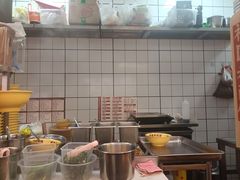 -二娃邓板凳面(解放碑店)