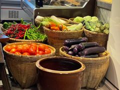 -富正毅三下锅·湘西韵味(天门山索道店)