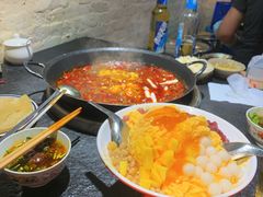 -四小区火锅·巷子里的重庆火锅(花照壁店)