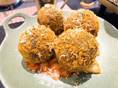 墨鱼芝士饭团-KCOOKING概念韩餐(世茂52+店)