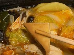 -满格嗦新疆椒麻鸡火锅.炒米粉(川大江安校区店)