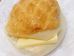 酥皮菠萝油-胜记凯心茶餐厅(汇金财富广场店)