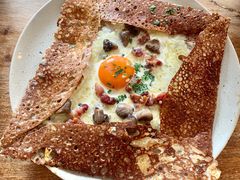 鸡蛋蘑菇熏肉荞麦可丽饼-RAC BAR(安福路店)