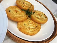 葱花油饼-万龙洲海鲜(大兴绿地缤纷城店)