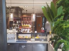 -松咖啡自助餐厅·松北香格里拉