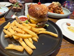 -1886德国汽车餐厅(外滩中央店)