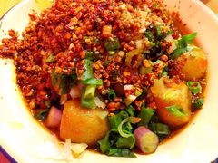 虎皮鹌鹑蛋-拈签一笑黄牛肉辣卤串串