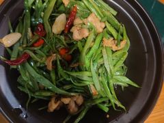 -云海肴·汽锅鸡·云南代表菜(天山百盛优客店)