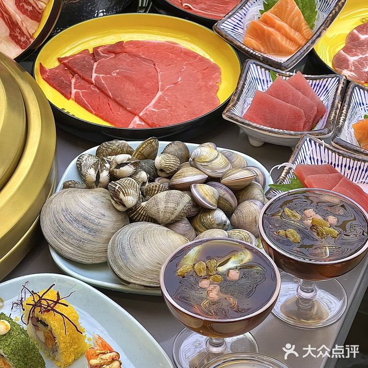 CBD附近的超豪华自助餐｜吃到扶墙出！