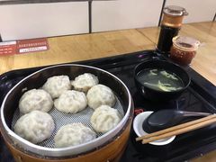 -百年尹氏汤包(环球美食荟店)