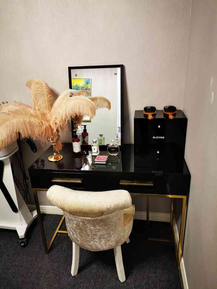 法琳诺spa生活馆-"法琳诺,又是一家位于万达48克拉公寓楼里.