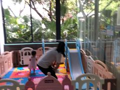 -IBOBI亲子游泳俱乐部(华侨城中心)