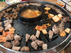 -江南猪肉商会无限续吃(弘大店)
