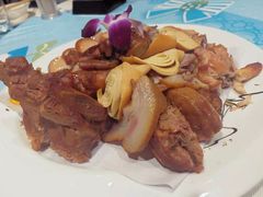 -那家老院子东北菜·饺子·小鸡炖蘑菇(艳华街店)