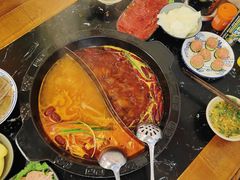 -重庆川渝肥妹火锅