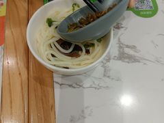 -百春原湖南牛肉粉(百联世纪店)