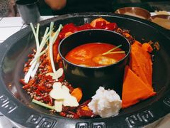 -扎起市井老火锅(乐山总店)