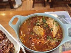 -爆炸头阿姨小四川正宗川味小吃(无任何分店)
