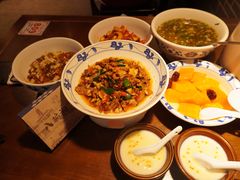 -八碗湘长沙市井菜(坡子街店)