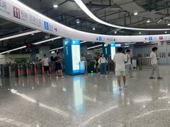 -东方体育中心(地铁站)