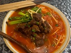 -粉八·云南米线·建水烧烤(常熟路店)