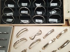 -十八字金·银饰·拼豆·开蚌DIY(魏公芳华里店)