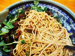 金牌半筋半肉面-旺泉餐饮店·清真牛肉面馆