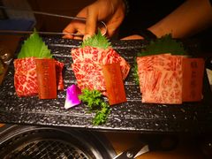 和牛三种-本寻烧肉酒场(双井店)