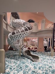 -奈尔宝家庭中心·亲子餐厅(鄞州万达店)