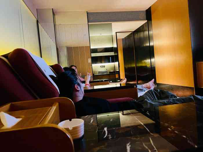 手佳健康会所(松柏港龙店)-"[薄荷]环境:环境很好 [服务铃]服务:.