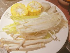 -牛YO寿喜烧·铁板烧和牛火锅自助(市府恒隆店)
