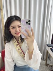 -唯一旅拍·颂当代影像艺术中心(上城店)