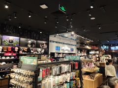 -酷乐潮玩(颛桥万达店)