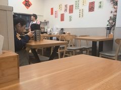 -丽影重庆小面(定西路店)