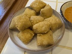 -粉八·云南米线·建水烧烤(常熟路店)