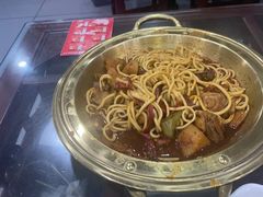 -牛一嘴·兰州牛肉面·大盘鸡(财富中心店)