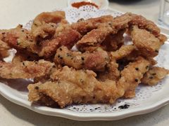 -老牌坊云南鱼豆花火锅(哈西万达店)